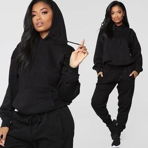 Fashion Nova Black Hoodie Size L